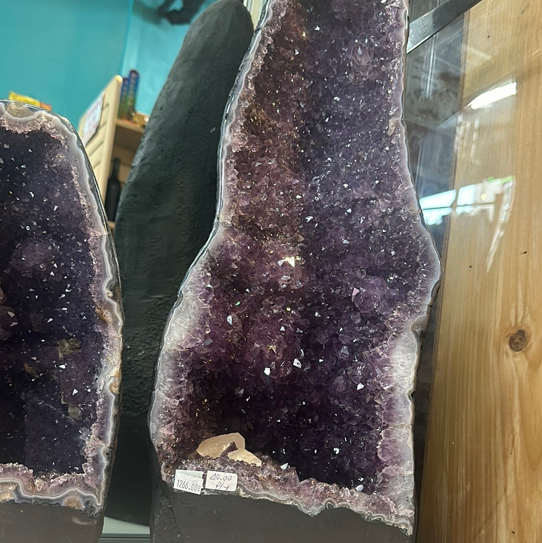 Extra Large Amethyst Cathedral